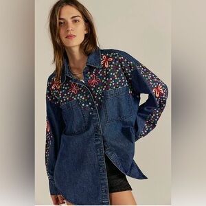 NWT FREE PEOPLE WE THE FREE RAINBOW DENIM TOP 🔥